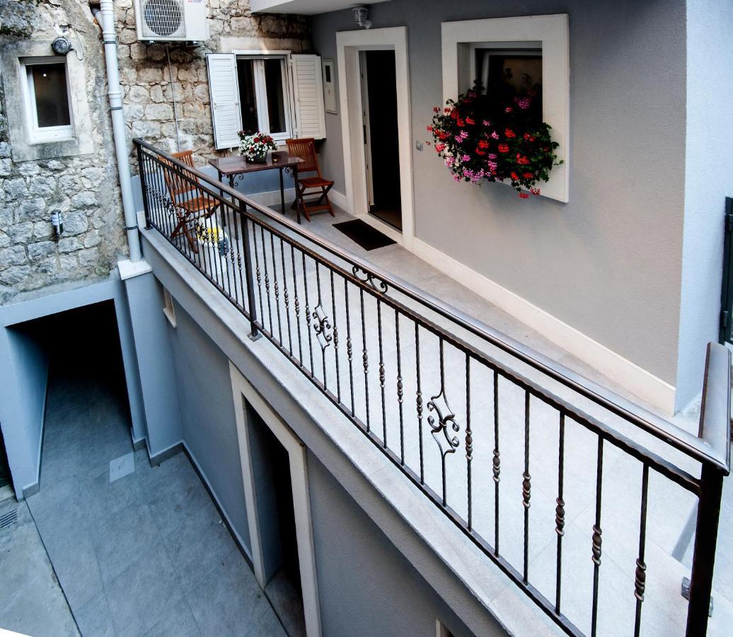 Apartment Antea Sinj Esterno foto