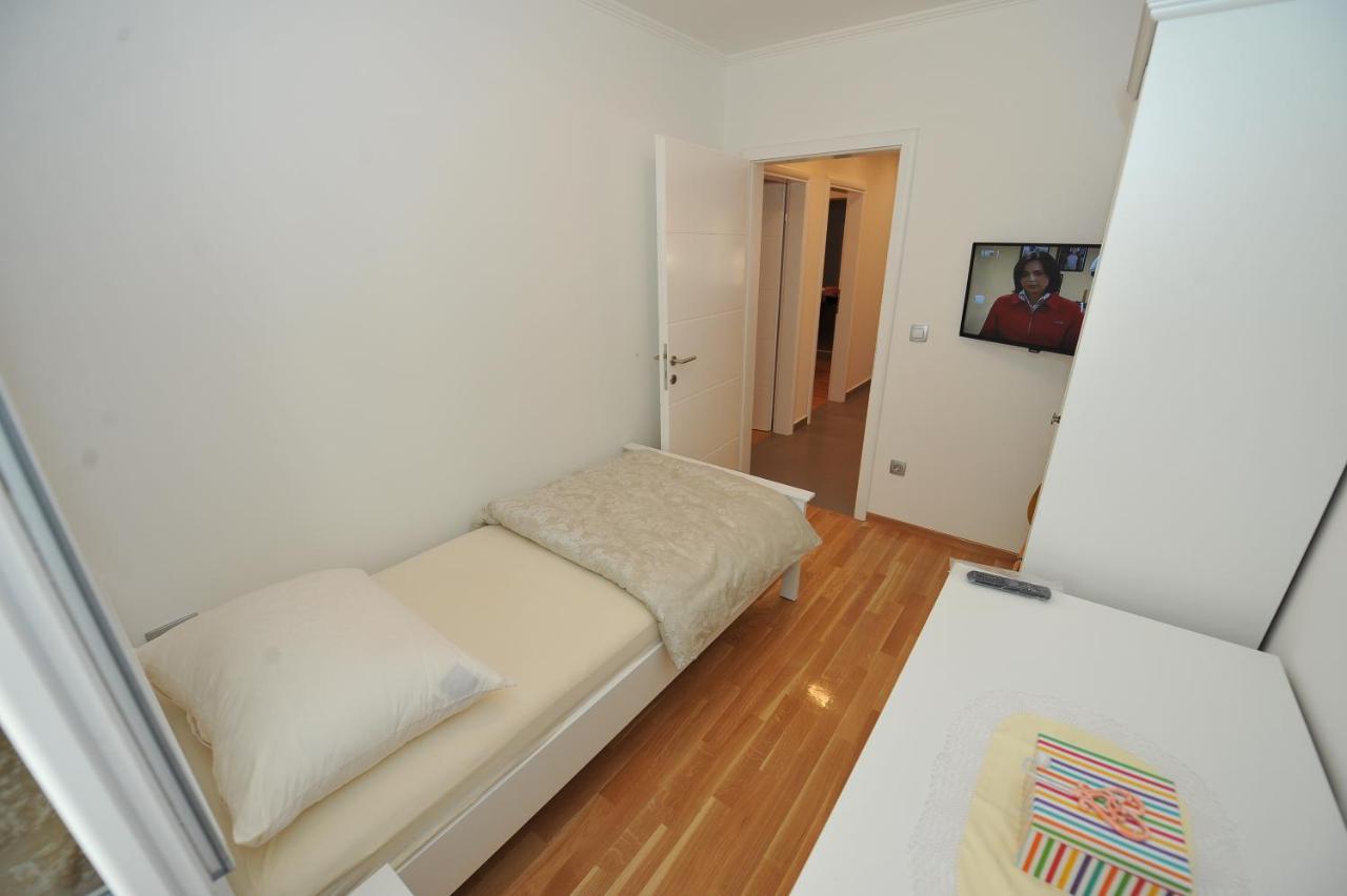 Apartment Antea Sinj Esterno foto